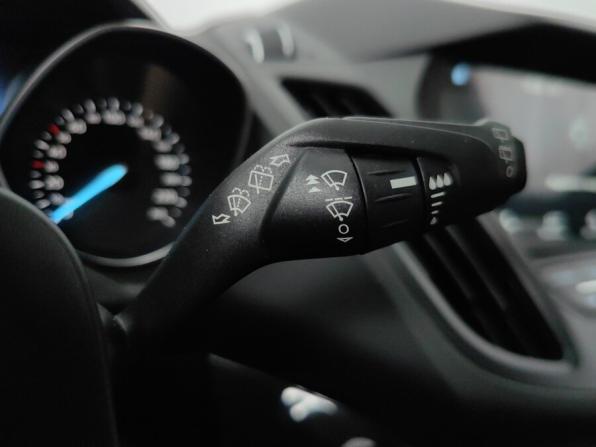 Ford Kuga II Рестайлинг с пробегом 2018 года, цена 1 690 000 рублей, 65000 км, внедорожник, Автокод Объявления