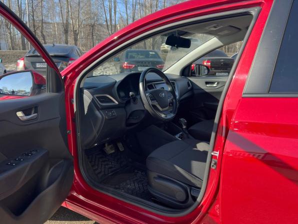 Hyundai Solaris II с пробегом 2019 года, цена 1 449 000 рублей, 79000 км, седан, Автокод Объявления
