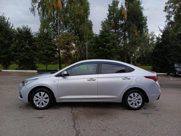 Hyundai Solaris II с пробегом 2017 года, цена 1 130 000 рублей, 123028 км, седан, Автокод Объявления