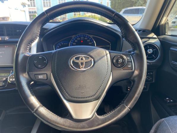Toyota Corolla XI (E160 E170 E180) Рестайлинг 1 с пробегом 2016 года, цена 999 000 рублей, 173000 км, универсал, Автокод Объявления
