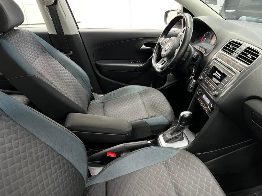 Volkswagen Polo V Рестайлинг Казань  - изображение 12