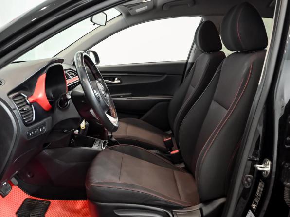 Kia Rio IV Рестайлинг с пробегом 2020 года, цена 1 880 000 рублей, 76600 км, хэтчбек, Автокод Объявления