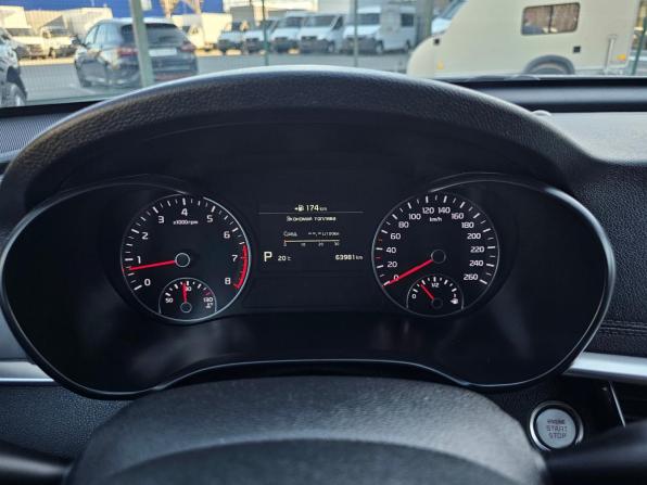 Kia Optima IV Рестайлинг с пробегом 2018 года, цена 2 149 995 рублей, 63981 км, седан, Автокод Объявления