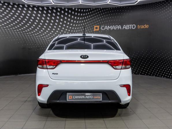 Kia Rio IV с пробегом 2019 года, цена 1 019 000 рублей, 120050 км, седан, Автокод Объявления