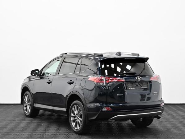 Toyota RAV4 IV (XA40) Рестайлинг с пробегом 2018 года, цена 2 149 000 рублей, 101000 км, внедорожник, Автокод Объявления
