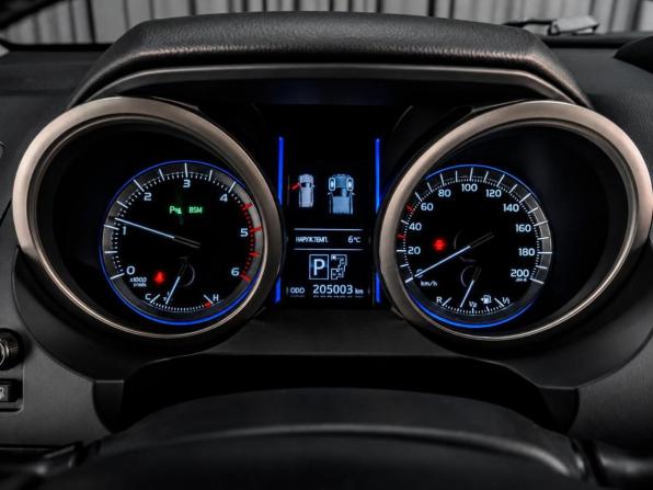 Toyota Land Cruiser Prado 150 Series Рестайлинг 1 с пробегом 2014 года, цена 3 649 000 рублей, 205003 км, внедорожник, Автокод Объявления