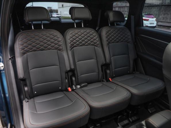 Geely Okavango I Рестайлинг с пробегом 2026 года, цена 3 799 777 рублей, 7263 км, внедорожник, Автокод Объявления