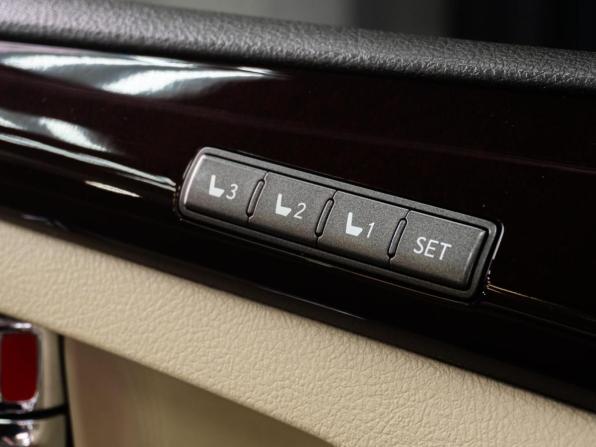 Lexus LX III Рестайлинг с пробегом 2014 года, цена 4 199 000 рублей, 462867 км, внедорожник, Автокод Объявления