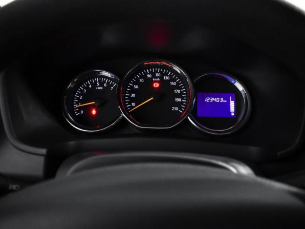 Renault Logan II с пробегом 2017 года, цена 649 000 рублей, 123402 км, седан, Автокод Объявления