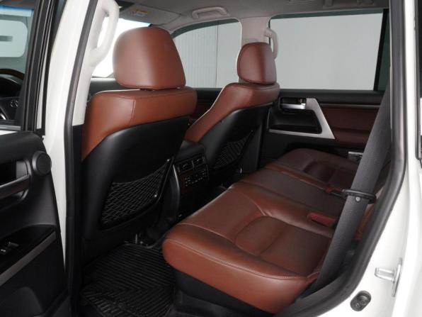 Toyota Land Cruiser 200 Series Рестайлинг 2 с пробегом 2016 года, цена 6 599 000 рублей, 107581 км, внедорожник, Автокод Объявления
