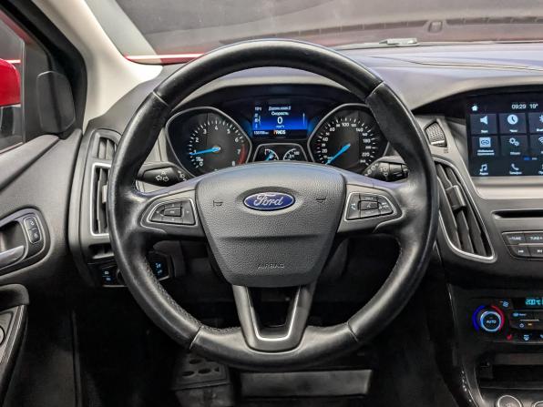 Ford Focus III Рестайлинг с пробегом 2017 года, цена 1 050 000 рублей, 135787 км, хэтчбек, Автокод Объявления
