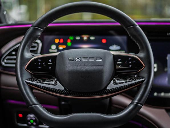 Exeed VX I Рестайлинг с пробегом 2023 года, цена 3 149 000 рублей, 40919 км, внедорожник, Автокод Объявления