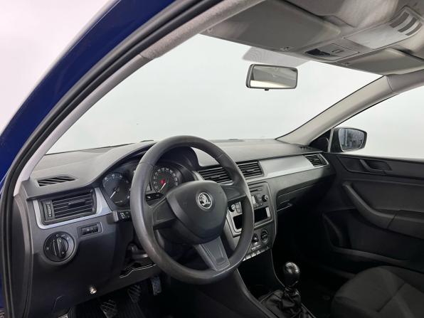 Skoda Rapid I с пробегом 2014 года, цена 649 000 рублей, 190000 км, лифтбек, Автокод Объявления