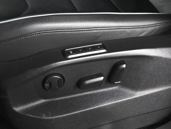 Volkswagen Tiguan II с пробегом 2018 года, цена 2 599 000 рублей, 109651 км, внедорожник, Автокод Объявления