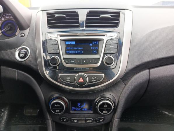 Hyundai Solaris I Рестайлинг с пробегом 2014 года, цена 900 000 рублей, 172582 км, седан, Автокод Объявления