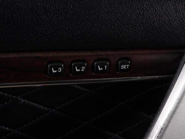 Toyota Land Cruiser 200 Series Рестайлинг 2 с пробегом 2016 года, цена 6 450 000 рублей, 188711 км, внедорожник, Автокод Объявления