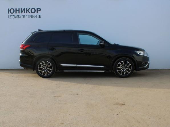 Mitsubishi Outlander III Рестайлинг 3 с пробегом 2019 года, цена 1 919 000 рублей, 175395 км, внедорожник, Автокод Объявления
