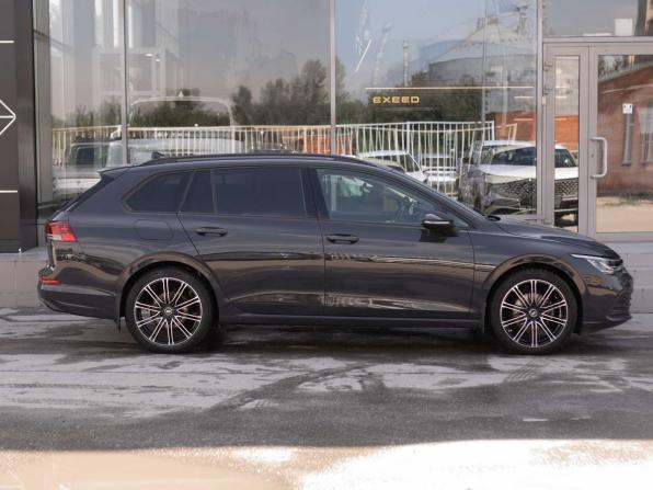 Volkswagen Golf VIII с пробегом 2021 года, цена 1 680 000 рублей, 203704 км, универсал, Автокод Объявления