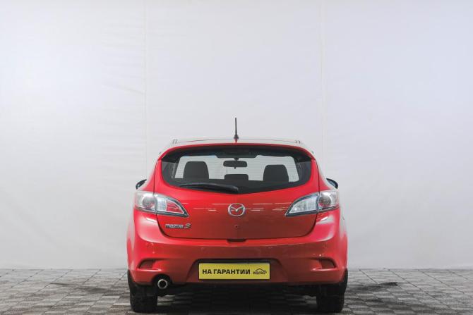 Mazda 3 II (BL) Рестайлинг с пробегом 2013 года, цена 749 000 рублей, 119000 км, хэтчбек, Автокод Объявления
