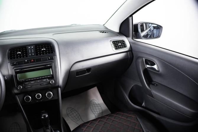 Volkswagen Polo V с пробегом 2012 года, цена 799 000 рублей, 242669 км, седан, Автокод Объявления