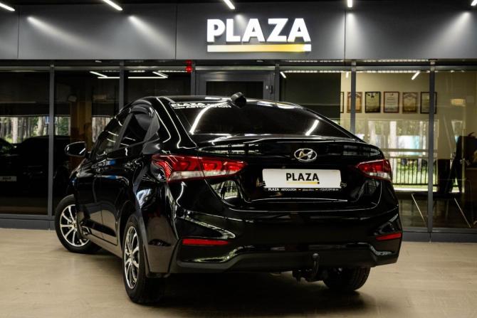 Hyundai Solaris II с пробегом 2017 года, цена 1 399 000 рублей, 108732 км, седан, Автокод Объявления