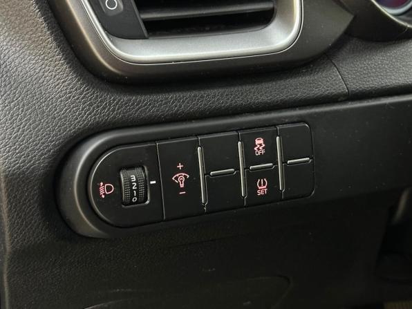 Kia Ceed III с пробегом 2020 года, цена 1 490 000 рублей, 185781 км, универсал, Автокод Объявления