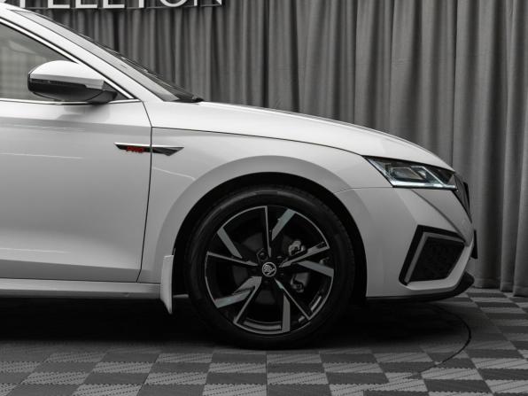 Skoda Octavia IV (A8) с пробегом 2021 года, цена 2 470 000 рублей, 59807 км, лифтбек, Автокод Объявления