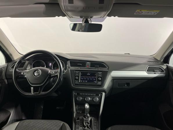 Volkswagen Tiguan II с пробегом 2018 года, цена 2 422 000 рублей, 157971 км, внедорожник, Автокод Объявления