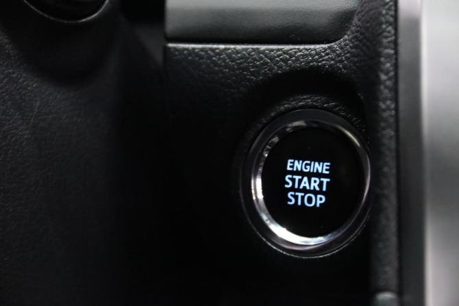 Toyota Camry VII (XV50) Рестайлинг 2 с пробегом 2017 года, цена 1 735 350 рублей, 207710 км, седан, Автокод Объявления