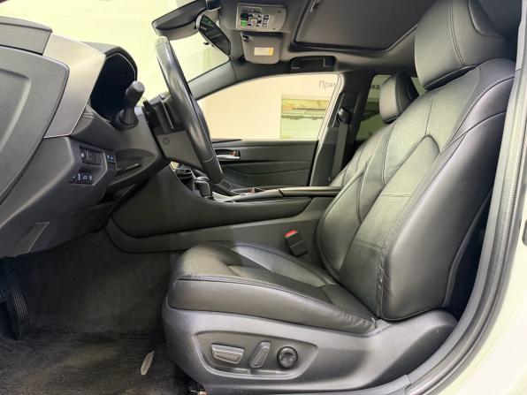 Toyota Avalon V с пробегом 2022 года, цена 3 190 000 рублей, 56000 км, седан, Автокод Объявления