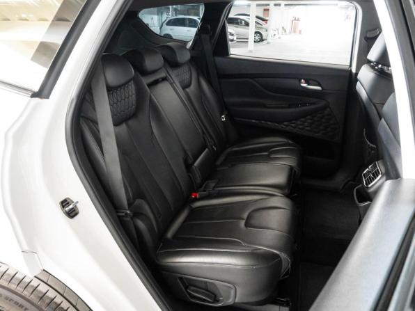 Hyundai Santa Fe IV с пробегом 2018 года, цена 3 233 000 рублей, 104646 км, внедорожник, Автокод Объявления