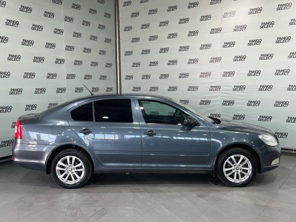 Skoda Octavia II (A5) Рестайлинг с пробегом 2011 года, цена 550 000 рублей, 288605 км, лифтбек, Автокод Объявления