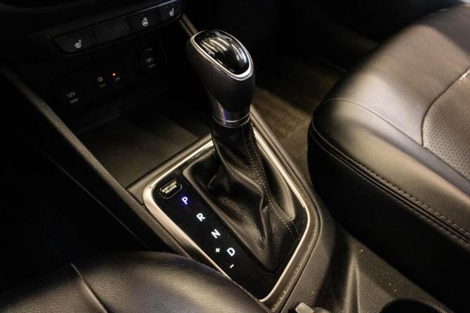 Hyundai Solaris II с пробегом 2017 года, цена 1 103 000 рублей, 154007 км, седан, Автокод Объявления