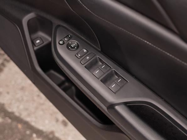Honda Insight III с пробегом 2019 года, цена 2 205 000 рублей, 99661 км, седан, Автокод Объявления