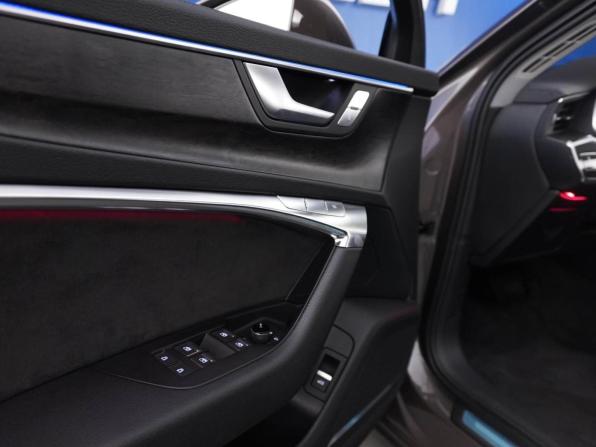 Audi A6 V (C8) с пробегом 2018 года, цена 4 299 077 рублей, 63298 км, седан, Автокод Объявления