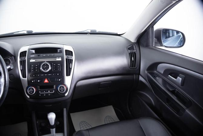 Kia Ceed I Рестайлинг с пробегом 2010 года, цена 749 000 рублей, 250165 км, хэтчбек, Автокод Объявления
