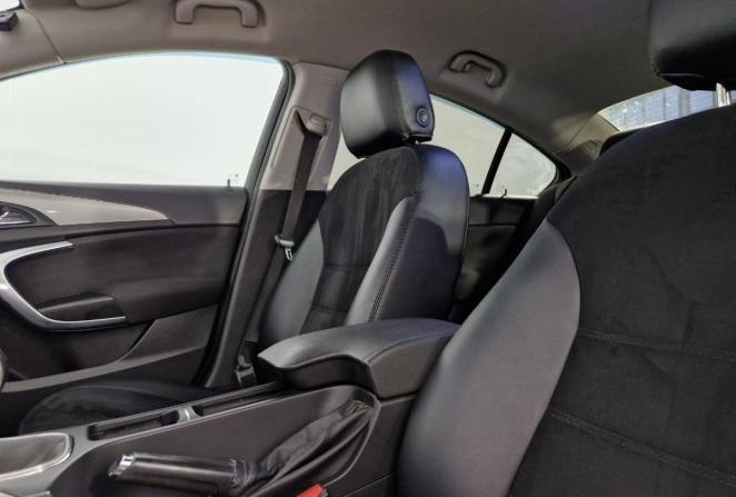 Opel Insignia I Рестайлинг с пробегом 2014 года, цена 740 000 рублей, 211199 км, седан, Автокод Объявления