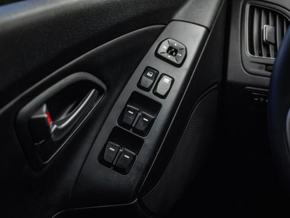 Hyundai ix35 I Рестайлинг с пробегом 2014 года, цена 1 379 000 рублей, 165000 км, внедорожник, Автокод Объявления