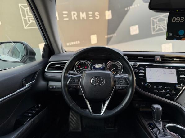 Toyota Camry VIII (XV70) с пробегом 2019 года, цена 2 950 000 рублей, 68140 км, седан, Автокод Объявления