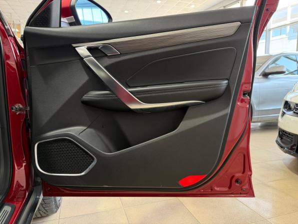 Geely Atlas Pro с пробегом 2023 года, цена 2 050 000 рублей, 63183 км, внедорожник, Автокод Объявления