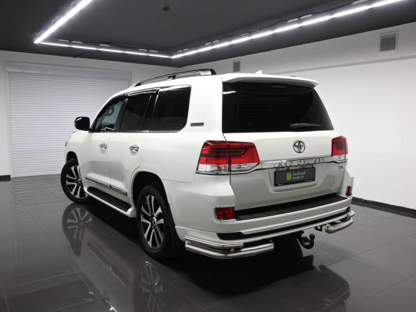 Toyota Land Cruiser 200 Series Рестайлинг 2 с пробегом 2018 года, цена 6 650 000 рублей, 145058 км, внедорожник, Автокод Объявления