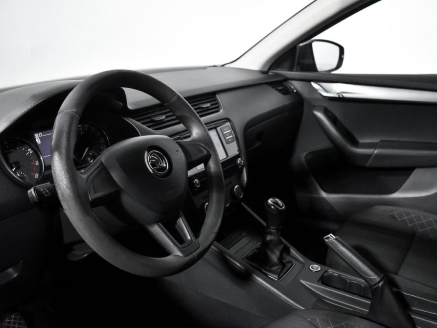 Skoda Octavia III (A7) Рестайлинг Санкт-Петербург  - изображение 9