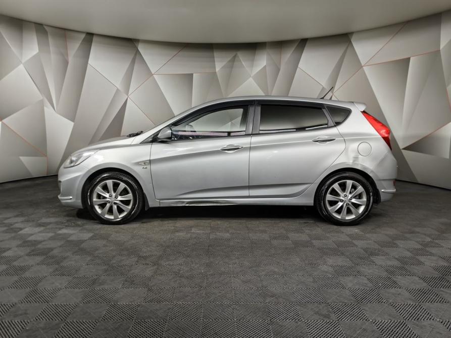 Hyundai Solaris I Москва  - изображение 5