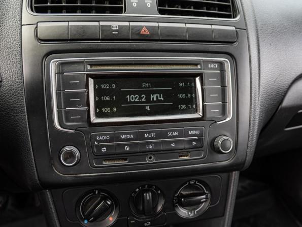 Volkswagen Polo V с пробегом 2010 года, цена 595 000 рублей, 230438 км, седан, Автокод Объявления