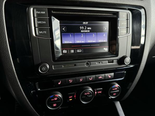 Volkswagen Jetta VI Рестайлинг с пробегом 2017 года, цена 1 399 000 рублей, 160384 км, седан, Автокод Объявления