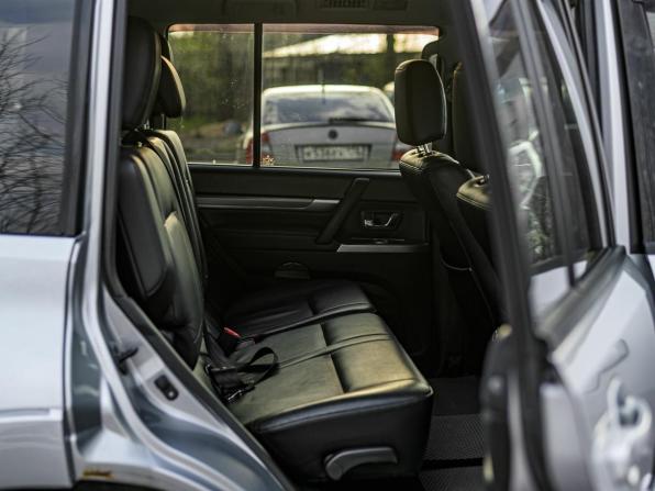 Mitsubishi Pajero IV Рестайлинг 1 с пробегом 2011 года, цена 1 530 000 рублей, 322057 км, внедорожник, Автокод Объявления