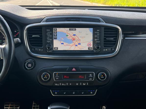 Kia Sorento III Prime Рестайлинг с пробегом 2018 года, цена 2 449 000 рублей, 253000 км, внедорожник, Автокод Объявления