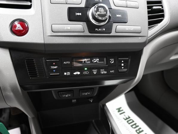 Honda Civic IX с пробегом 2012 года, цена 1 295 000 рублей, 173653 км, седан, Автокод Объявления