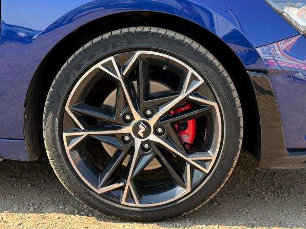Hyundai Lafesta I Рестайлинг с пробегом 2023 года, цена 2 560 000 рублей, 42900 км, седан, Автокод Объявления