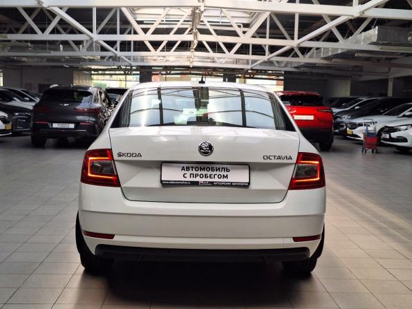 Skoda Octavia III (A7) Рестайлинг с пробегом 2019 года, цена 1 690 000 рублей, 79649 км, лифтбек, Автокод Объявления